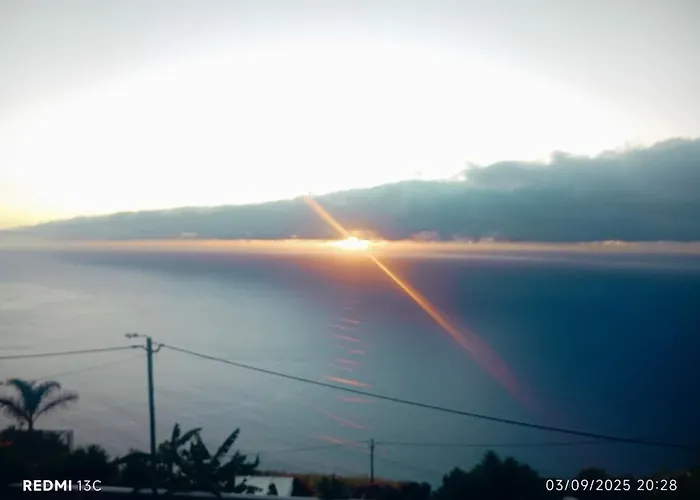 Semesterbostad Farol Views Fajã da Ovelha