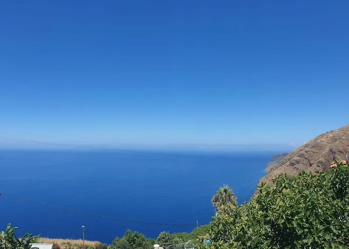 Farol Views Fajã da Ovelha