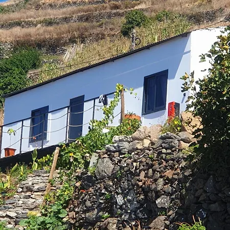 Farol Views Fajã da Ovelha