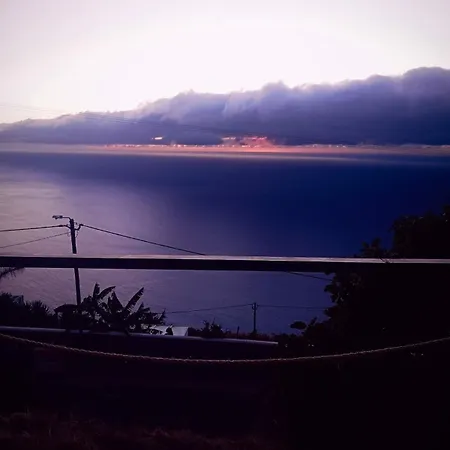 Farol Views Dom wakacyjny Fajã da Ovelha